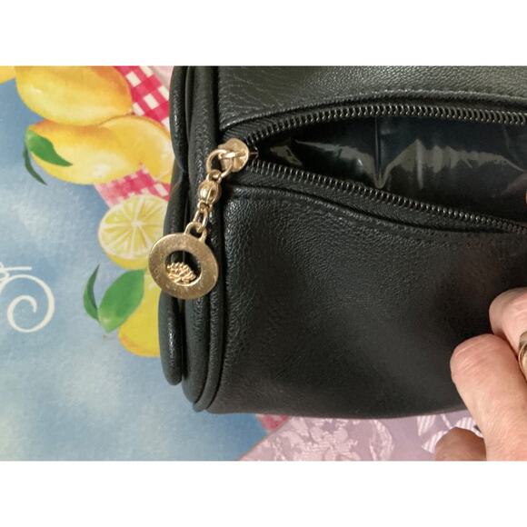 Women ladies button barrel design handbag metal chain tassels black - Picture 8 of 10